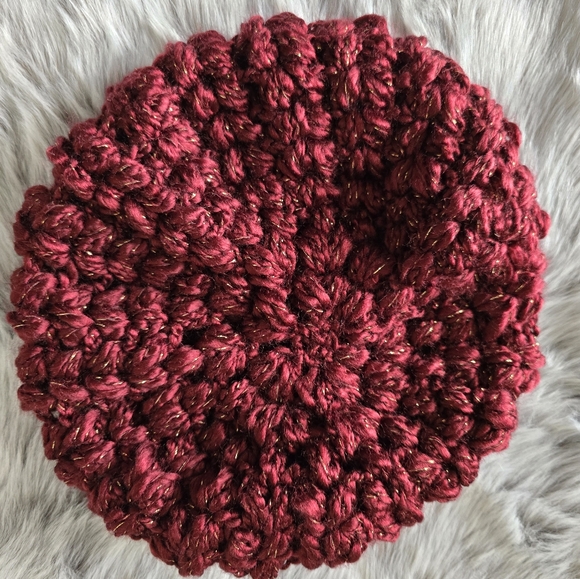 Burgandy Gold Thread Crochet Slouch Beanie & Pink Ultra Suede Gloves - Picture 4 of 11